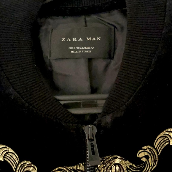 Zara Black Velour Bomber Jacket with Gold Detail - Picture 4 of 5